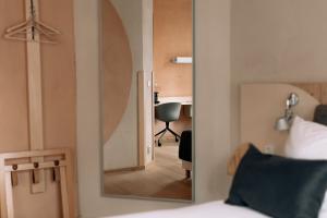 tweepersoonskamer_spiegel_asgard_hotel